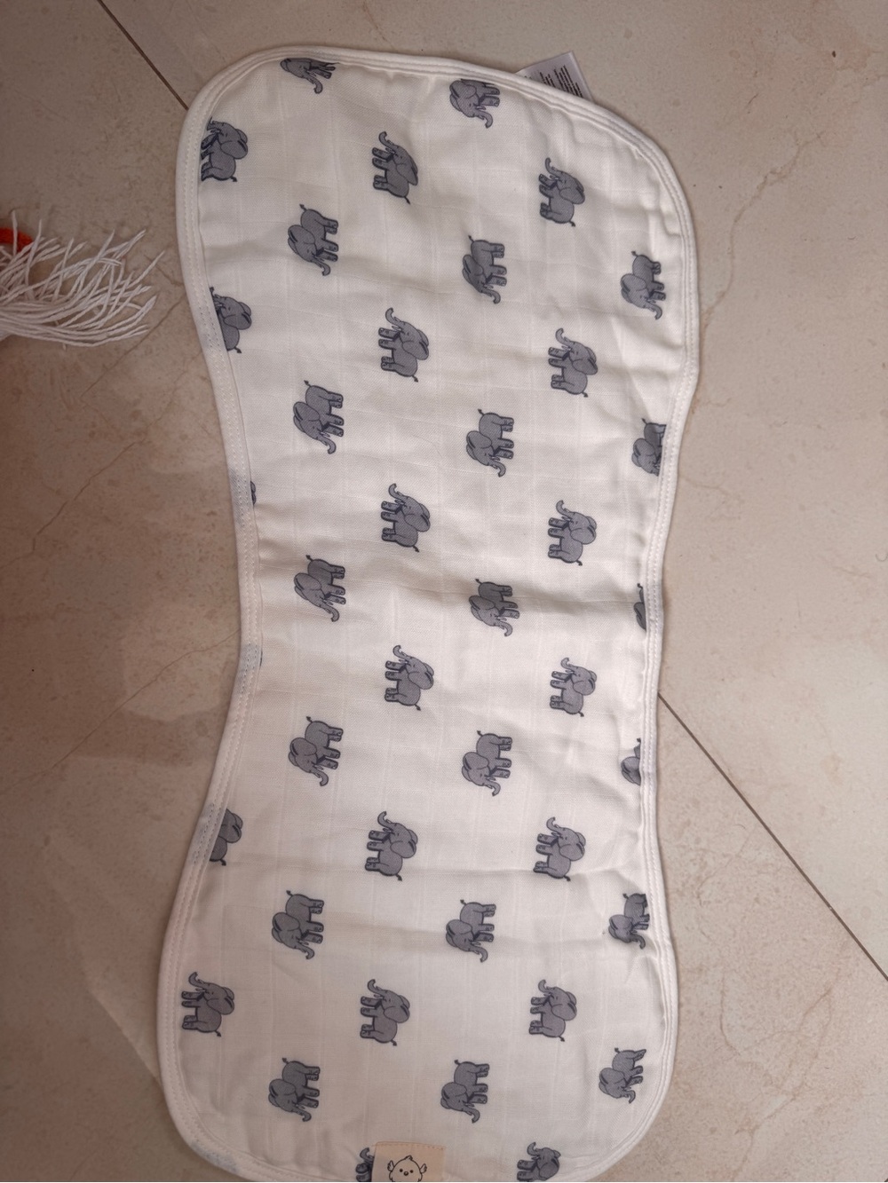 Neutral Gray Elephant Muslin Burp Cloth for Kids